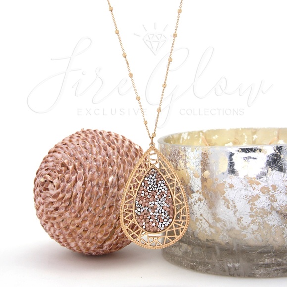 Filigree Teardrop Necklace Rose Gold Rhinestone - Picture 5 of 8